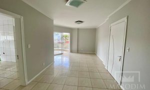 Apartamento com 108m², 3 dormitórios, Nao suíte, 1 vaga, no bairro Centro em Marau