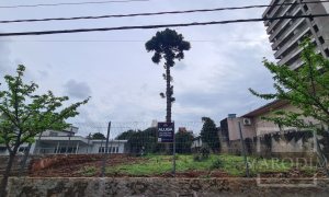 Terreno com 335m², Nao suíte, no bairro Centro em Marau