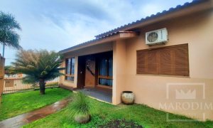 Casa com 184m², 4 dormitórios, Nao suíte, 3 vagas, no bairro Bosque em Marau