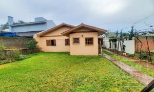 Casa com 184m², 4 dormitórios, Nao suíte, 3 vagas, no bairro Bosque em Marau
