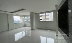 Apartamento com 112m², 3 dormitórios, Nao suíte, 1 vaga, no bairro Centro em Marau