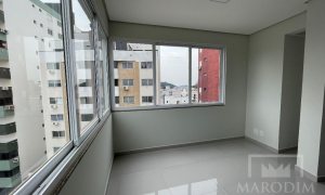 Apartamento com 112m², 3 dormitórios, Nao suíte, 1 vaga, no bairro Centro em Marau