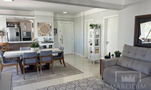 Apartamento com 134m², 3 dormitórios, Sim suíte, 2 vagas, no bairro Centro em Marau