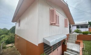 Casa com 180m², 4 dormitórios, Nao suíte, 2 vagas, no bairro Santa Lucia em Marau