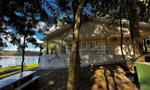 Sítio com 240m², 3 dormitórios, Nao suíte, no bairro Interior em Marau