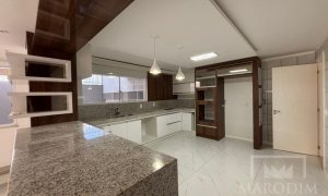 Casa com 248m², 3 dormitórios, Nao suíte, 3 vagas, no bairro Centro em Marau