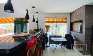 Sítio com 210m², 2 dormitórios, Nao suíte, 2 vagas, no bairro Barragem Capingui em Marau