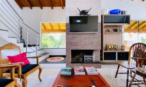 Sítio com 210m², 2 dormitórios, Nao suíte, 2 vagas, no bairro Barragem Capingui em Marau