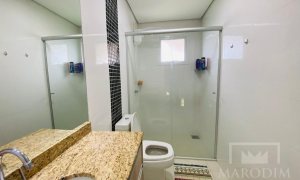 Sítio com 210m², 2 dormitórios, Nao suíte, 2 vagas, no bairro Barragem Capingui em Marau