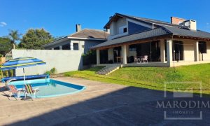 Sítio com 210m², 2 dormitórios, Nao suíte, 2 vagas, no bairro Barragem Capingui em Marau