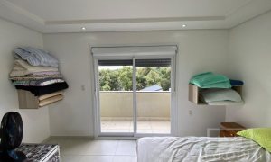 Sítio com 210m², 2 dormitórios, Nao suíte, 2 vagas, no bairro Barragem Capingui em Marau