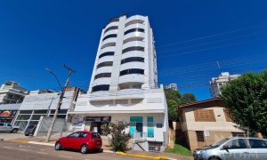 Apartamento com 139m², 2 dormitórios, Nao suíte, 1 vaga, no bairro Centro em Marau