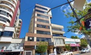 Salas/Conjuntos com 66m², Nao suíte, no bairro Centro em Marau