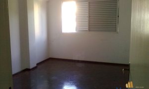 Apartamento com 90m², 3 dormitórios, Nao suíte, no bairro Centro em Marau