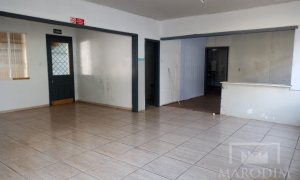 Salas/Conjuntos com 100m², Nao suíte, no bairro Centro em Marau