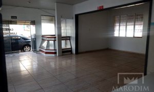 Salas/Conjuntos com 100m², Nao suíte, no bairro Centro em Marau