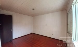 Casa com 130m², 5 dormitórios, Nao suíte, 2 vagas, no bairro Bosque em Marau