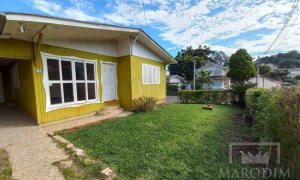 Casa com 130m², 5 dormitórios, Nao suíte, 2 vagas, no bairro Bosque em Marau