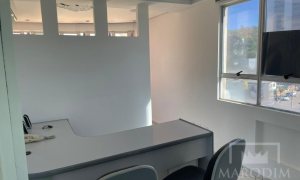 Salas/Conjuntos com 90m², Nao suíte, no bairro Centro em Marau