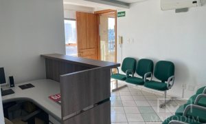 Salas/Conjuntos com 90m², Nao suíte, no bairro Centro em Marau