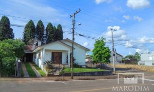 Casa com 180m², 4 dormitórios, Nao suíte, 2 vagas, no bairro Bosque em Marau