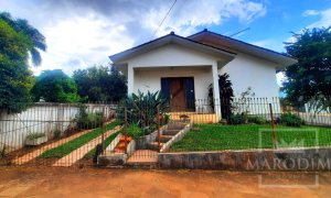 Casa com 180m², 4 dormitórios, Nao suíte, 2 vagas, no bairro Bosque em Marau