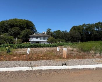 Terreno com 300m², Nao suíte, no bairro Borges de Medeiros em Marau