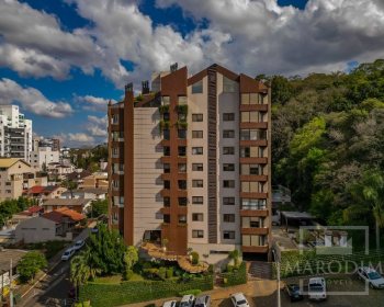 Apartamento com 275m², 3 dormitórios, Sim suíte, 2 vagas, no bairro Centro em Marau