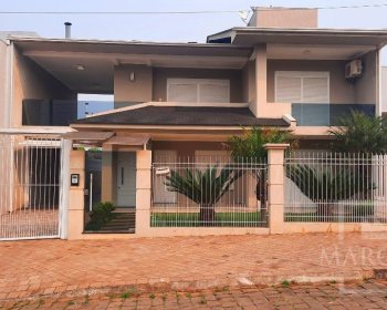 Casa com 302m², 6 dormitórios, Sim suíte, 5 vagas, no bairro Casa Com 2 Moradia em Marau