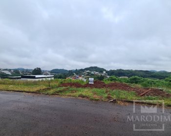 Terreno com 514m², Nao suíte, no bairro Jardim Dourado em Marau