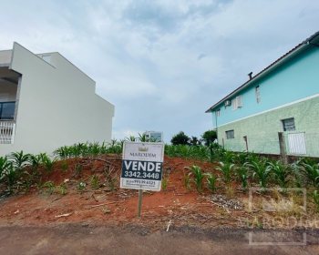 Terreno com 371m², Nao suíte, no bairro Loteamento Santin em Marau