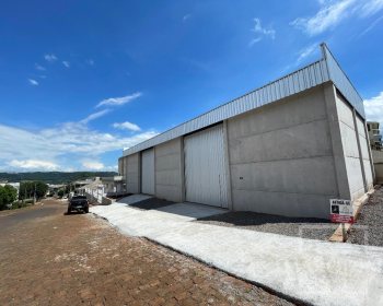 Pavilhão com 243m², Nao suíte, no bairro Santa Rita em Marau