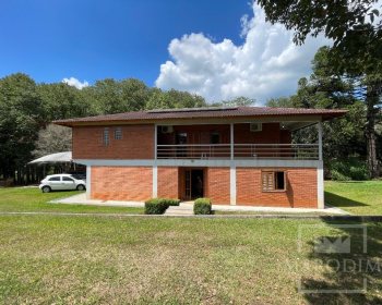 Sítio com 5156m², 3 dormitórios, Sim suíte, no bairro Interior em Marau