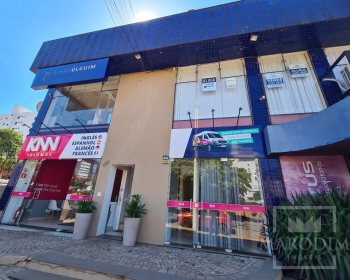Salas/Conjuntos com 176m², Nao suíte, no bairro Centro em Marau