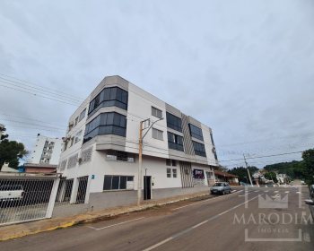 Apartamento com 79m², 2 dormitórios, Nao suíte, 1 vaga, no bairro Centro em Marau