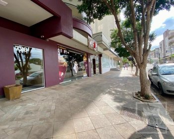 Apartamento com 108m², 3 dormitórios, Nao suíte, 1 vaga, no bairro Centro em Marau