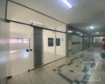 Salas/Conjuntos com 52m², Nao suíte, no bairro Centro em Marau