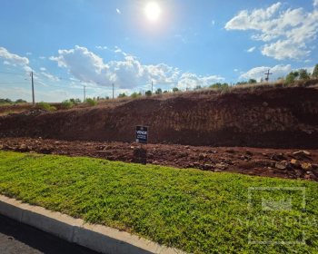 Terreno com 300m², Nao suíte, no bairro Garden 324 Bairro Parque em Marau