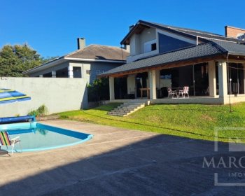 Sítio com 210m², 2 dormitórios, Nao suíte, 2 vagas, no bairro Barragem Capingui em Marau