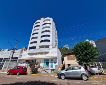 Apartamento com 139m², 2 dormitórios, Nao suíte, 1 vaga, no bairro Centro em Marau